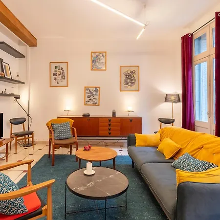 Au Coeur D'avignon Apartment *